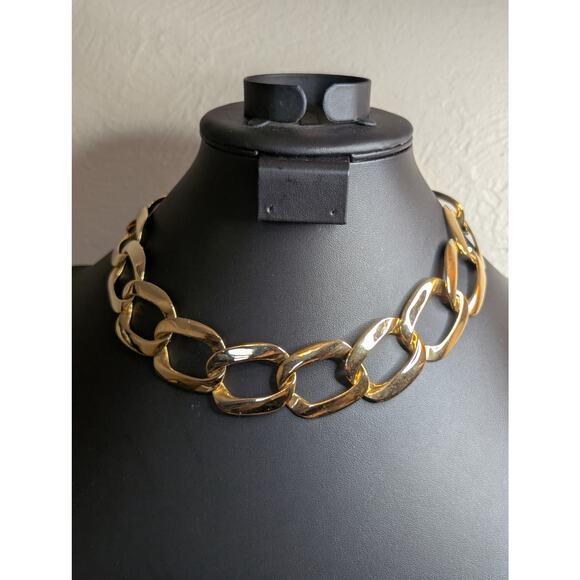 Vintage 1960s High Polished Gold Tone Flat Fit Chunky Chain Link Necklace - Picture 4 of 4